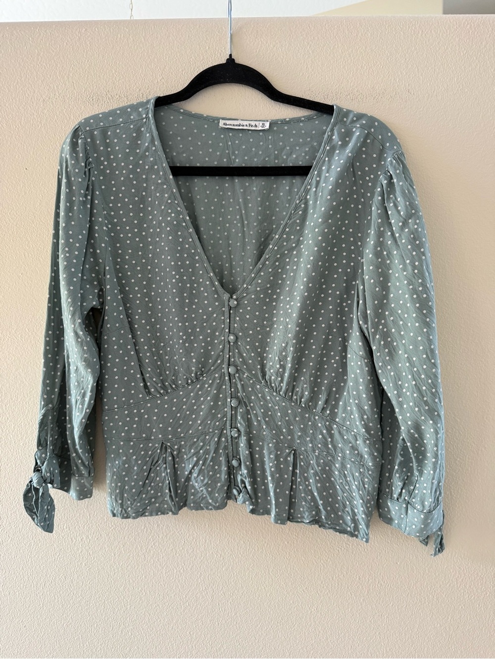 Abercrombie & Fitch Sage Green Polka Dot V-Neck Button Blouse